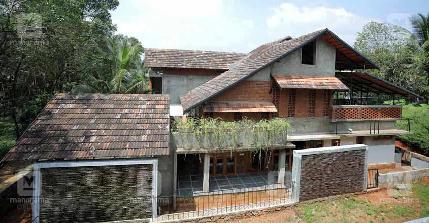 eco-home-muvattupuzha-exterior-2-